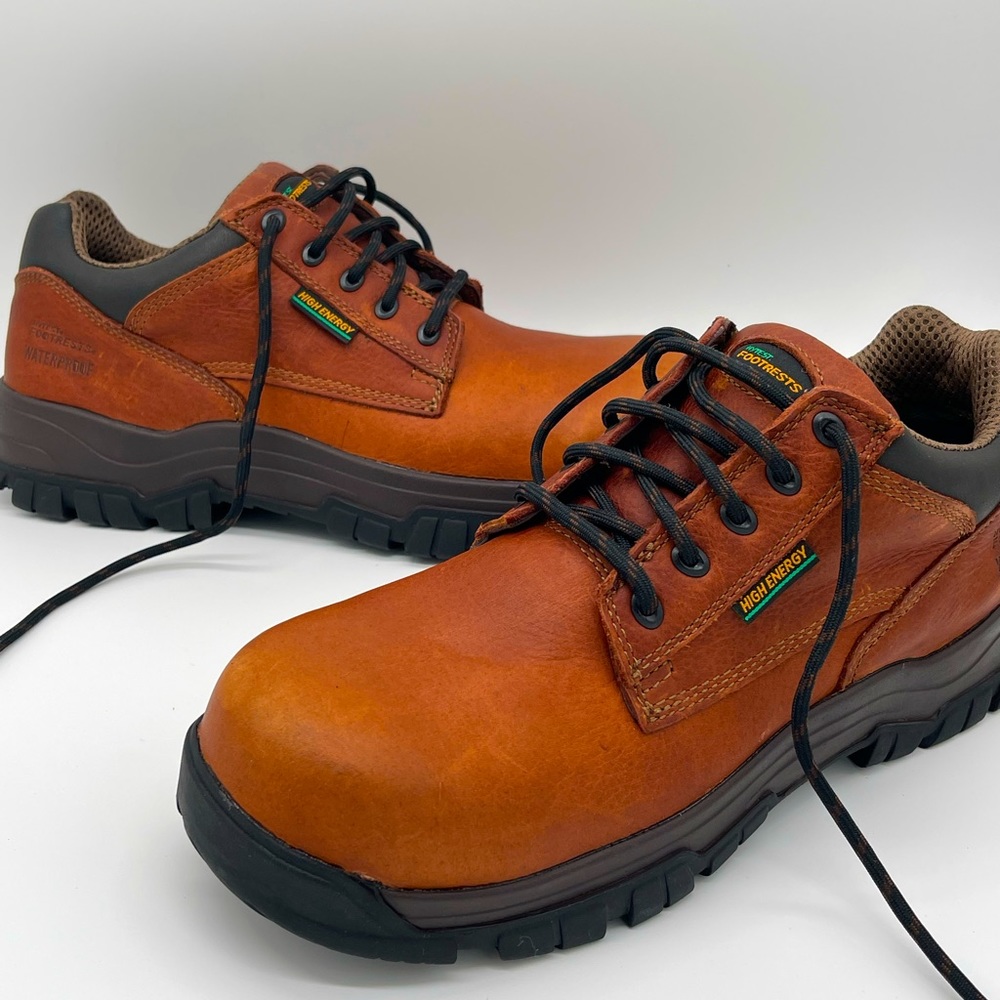 Hytest Mens Waterproof Composite Toe Shoe